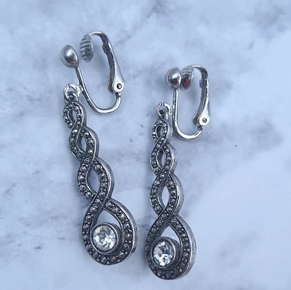 Vintage marcasite Clip-On Earrings - Picture 2 of 5